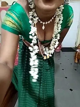 Snapshot of Swapna_kannada chatting on 10-09-25, 03:26 Swapna kannada online show from 10-09-25, 03:26