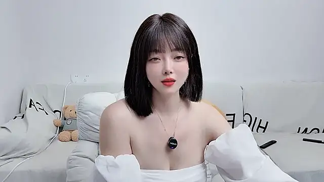 uikyy1 online show from 10-25-25, 07:27