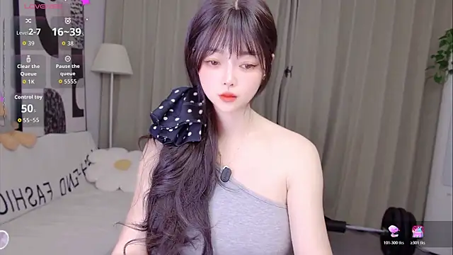 uikyy1 online show from 04-14-26, 12:11