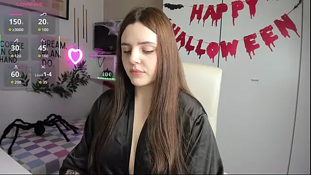 LiaWoow online show from 10-25-25, 06:43