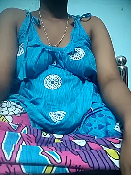 Snapshot of hotymunni chatting on 09-08-25, 06:29 hotymunni online show from 09-08-25, 06:29