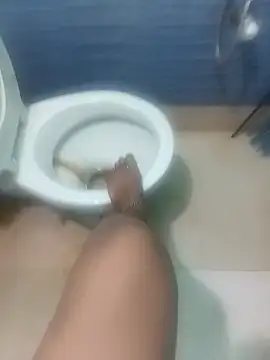 Snapshot of hotymunni chatting on 09-10-25, 08:09 hotymunni online show from 09-10-25, 08:09