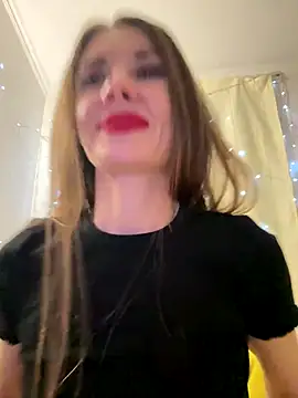 LucieMack online show from 12-16-25, 07:19