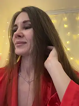 LucieMack online show from 02-19-26, 05:53