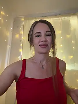 Snapshot of LucieMack chatting on 07-07-26, 12:20 LucieMack online show from 07-07-26, 12:20