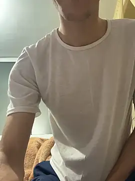 Snapshot of HitShelf chatting on 12-22-25, 01:08 HitShelf online show from 12-22-25, 01:08