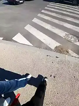 Snapshot of HitShelf chatting on 01-12-26, 11:15 HitShelf online show from 01-12-26, 11:15