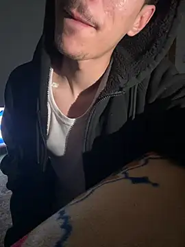 Snapshot of HitShelf chatting on 02-12-26, 03:56 HitShelf online show from 02-12-26, 03:56