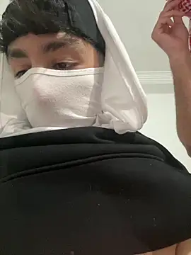 Snapshot of HitShelf chatting on 03-14-26, 12:06 HitShelf online show from 03-14-26, 12:06