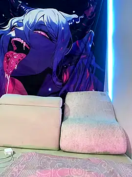 Snapshot of LinaSwitt chatting on 09-10-25, 01:27 LinaSwitt online show from 09-10-25, 01:27