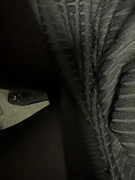 HiddenHoneyLDN online show from 11-05-25, 03:45