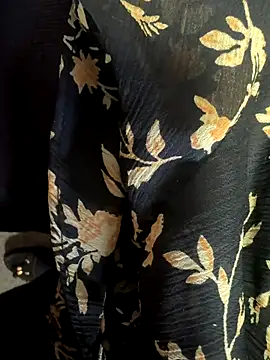 HiddenHoneyLDN online show from 12-05-25, 10:02