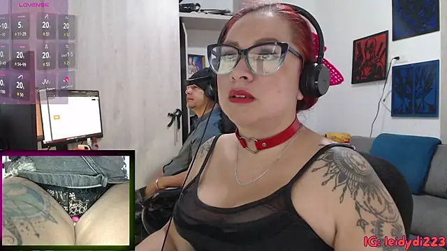 leidydi223 online show from 10-23-25, 01:21