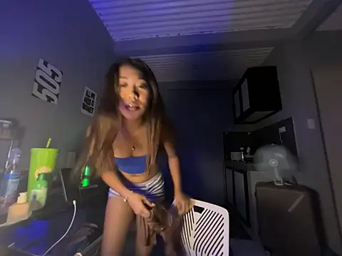 PinayLina18 online show from 04-24-26, 01:46