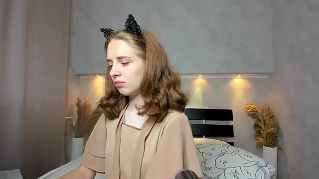 Snapshot of Camilla_Kelly chatting on 09-14-25, 12:10 Camilla Kelly online show from 09-14-25, 12:10