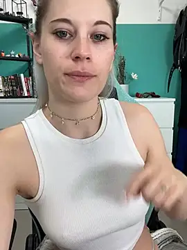 TheRealJessyLey online show from 04-09-26, 06:41