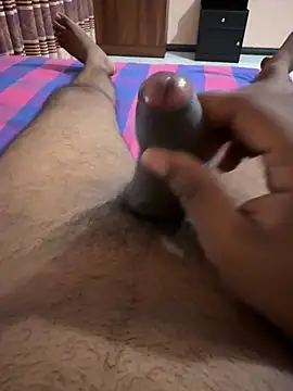 creepy7boy online show from 11-30-25, 06:01