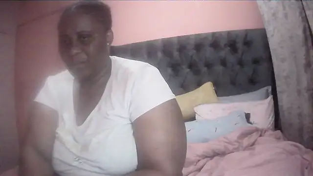 HUGEASSXXXXX online show from 03-13-26, 06:25