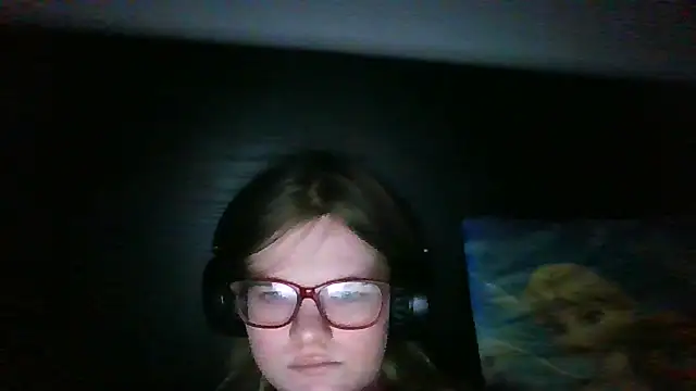 Moonolighta online show from 12-02-25, 02:56