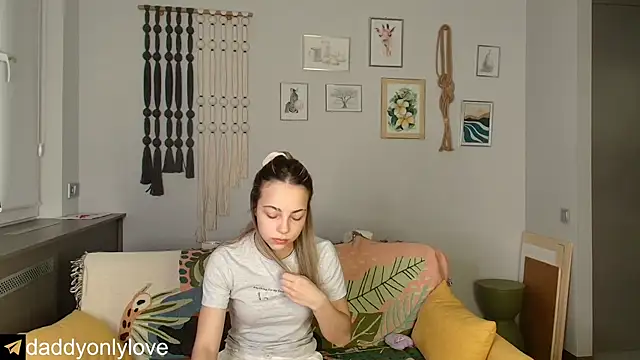 daddyonlyloveme online show from 11-15-25, 09:21