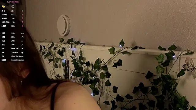 BlushinBloom online show from 04-24-26, 05:54