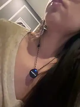 Snapshot of jiajia_L chatting on 05-22-26, 02:01 jiajia L online show from 05-22-26, 02:01