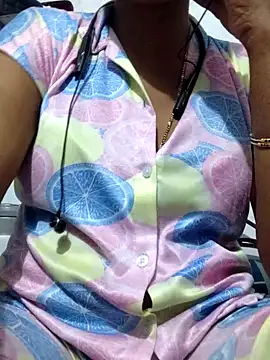 Snapshot of Sandhya_25 chatting on 11-10-25, 05:12 Sandhya 25 online show from 11-10-25, 05:12