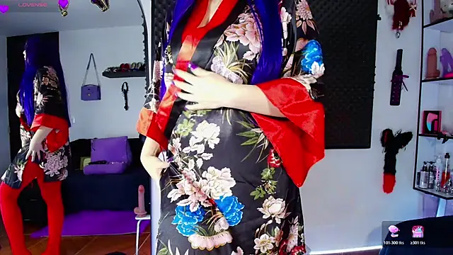 Snapshot of karlamoon23 chatting on 07-22-26, 11:57 karlamoon23 online show from 07-22-26, 11:57