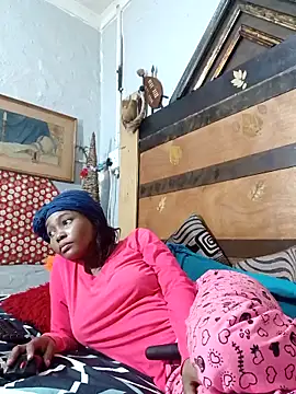 Juicy Candy-Reloaded online show from 12-18-25, 06:47