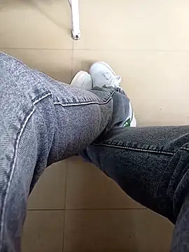 Snapshot of lilldickyyy chatting on 10-19-25, 06:47 lilldickyyy online show from 10-19-25, 06:47