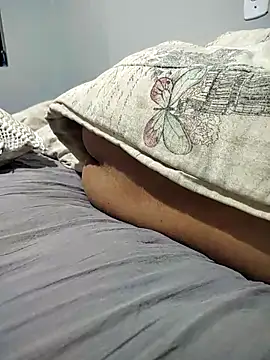 Snapshot of OlimpoRV chatting on 10-04-25, 04:21 OlimpoRV online show from 10-04-25, 04:21