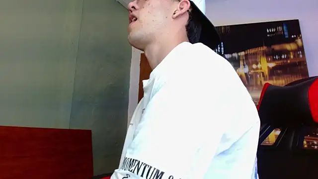 alexgiraldo   online show from 06-10-26, 12:55