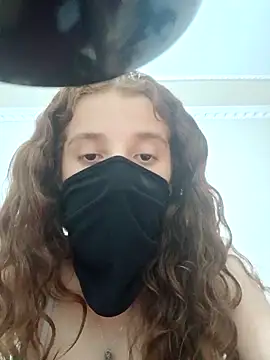 Snapshot of Arora07 chatting on 09-28-25, 07:19 Arora07 online show from 09-28-25, 07:19