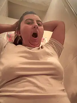 karobaby  online show from 12-22-25, 08:06