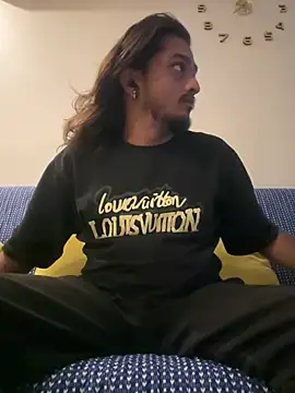 seenu2101 online show from 04-19-26, 02:27