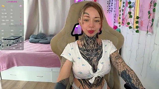 Snapshot of bunnykellyyy chatting on 04-13-26, 05:35 bunnykellyyy online show from 04-13-26, 05:35