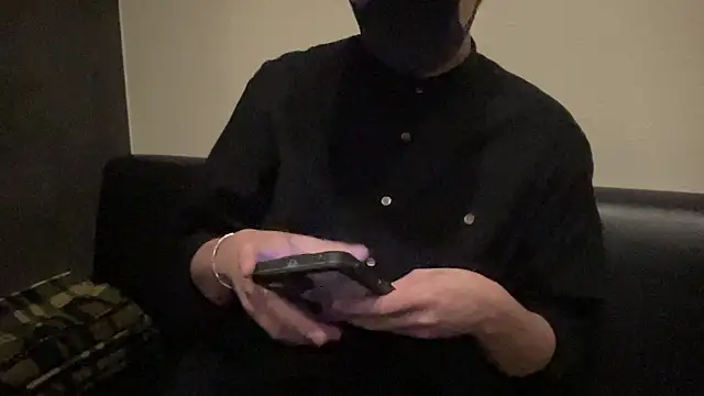 Snapshot of ko-ki012 chatting on 10-30-25, 04:08 ko-ki012 online show from 10-30-25, 04:08