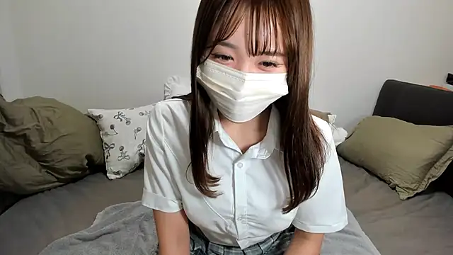 Snapshot of 18satonana chatting on 03-26-26, 03:50 18satonana online show from 03-26-26, 03:50