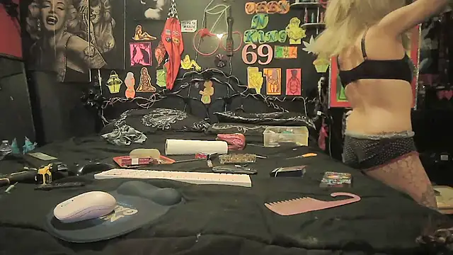 Splash Queen420 online show from 05-25-26, 05:02