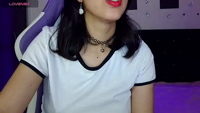 AvlieQueen online show from 04-10-26, 07:46
