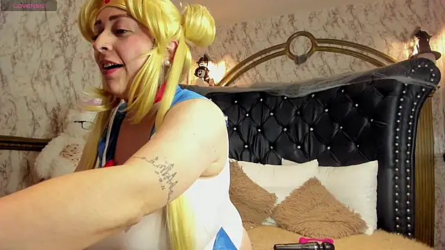 irenne wilsonn online show from 10-31-25, 01:34