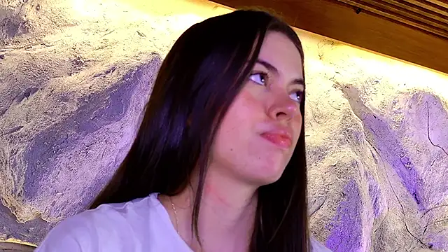 Katarina Rostova online show from 11-18-25, 04:11