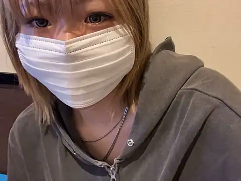 Snapshot of kabikabi_makaron chatting on 06-08-26, 01:11 kabikabi makaron online show from 06-08-26, 01:11