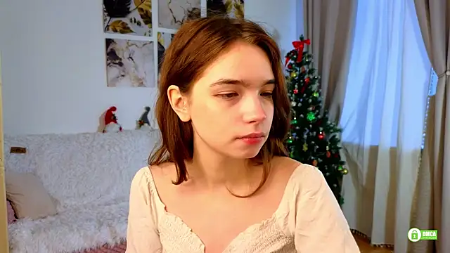 Snapshot of Evi_Brook chatting on 01-13-26, 08:19 Evi Brook online show from 01-13-26, 08:19