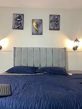 Samara Hadi  online show from 11-19-25, 09:04