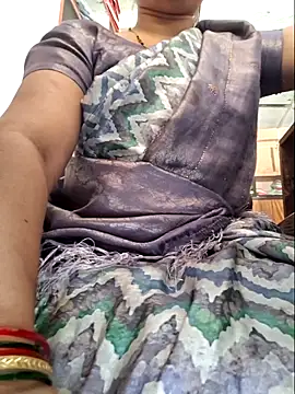 Snapshot of indianhotwife639 chatting on 05-21-26, 06:42 indianhotwife639 online show from 05-21-26, 06:42