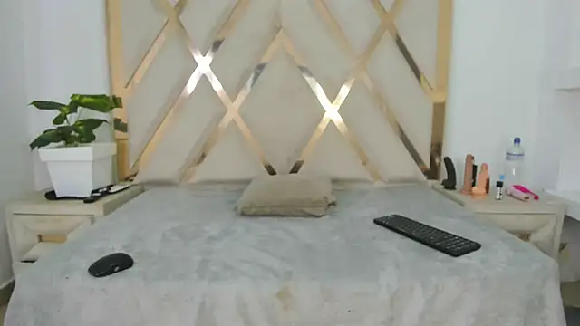 arielasm online show from 02-18-26, 12:45