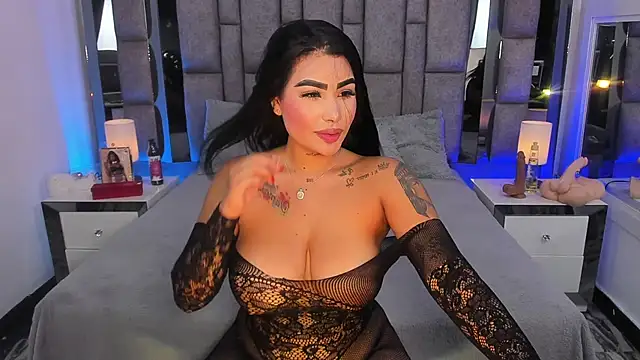 Snapshot of MaddyGray_ chatting on 11-05-25, 07:25 MaddyGray online show from 11-05-25, 07:25