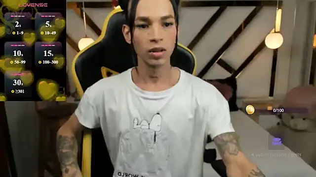 Snapshot of sara_slut21 chatting on 12-30-24, 04:20 sara slut21 online show from 12-30-24, 04:20