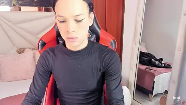 Snapshot of sara_slut21 chatting on 01-07-25, 05:09 sara slut21 online show from 01-07-25, 05:09